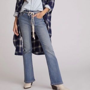 BNWT Pilcro demuline bootcut jeans